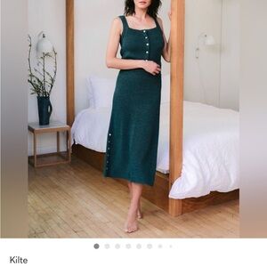 ISO: Kilte Clary Green Ribbed Midi skirt